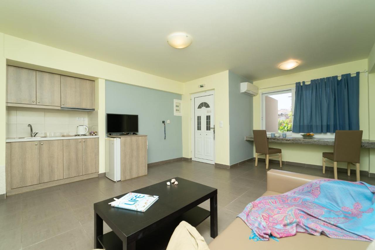Hotel Estia ฟีนีคุนตา ภายนอก รูปภาพ